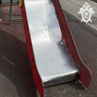 В Пятигорске после травмы ребёнка на детской площадке возбуждено уголовное дело