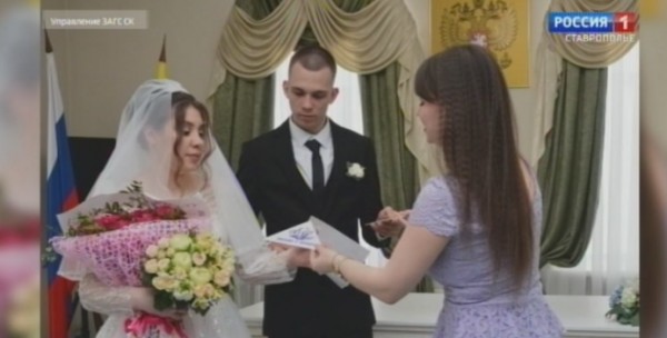 Загсы Ставрополья проводят традиционную акцию Я пишу тебе с фронта, родная