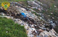 Пойму реки Мутнянка в Ставрополе превратили в большую свалку