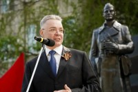 На Ставрополье открыли памятник Герою Советского Союза Андрею Титенко