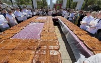 Пирог Победы на 1418 порций испекли в Минеральных Водах