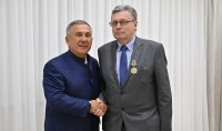 Рифат Сабитов удостоен ордена «За заслуги перед Республикой Татарстан» Рифат Сабитов удостоен ордена «За заслуги перед Республикой Татарстан»