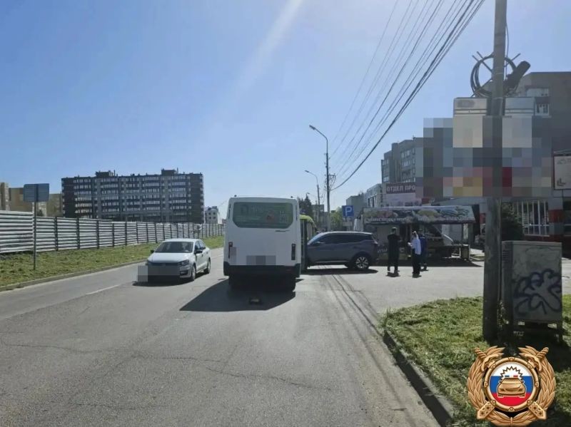 В Ставрополе в ДТП с маршруткой пострадал ребенок В Ставрополе в ДТП с маршруткой пострадал ребенок