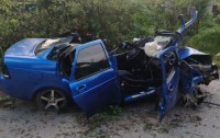 Водитель «Приоры» погиб в аварии на Ставрополье Водитель «Приоры» погиб в аварии на Ставрополье