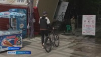 Велосипедам и самокатам вход воспрещён: спорные ограничения в Парке Победы Велосипедам и самокатам вход воспрещён: спорные ограничения в Парке Победы