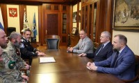 Полпред президента в СКФО вручил благодарность командиру бригады «Терек» Полпред президента в СКФО вручил благодарность командиру бригады «Терек»