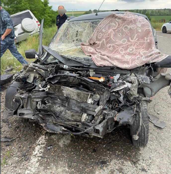 Страшная авария на Ставрополье: ДТП погибли 3 человека, в том числе ребенок Страшная авария на Ставрополье: ДТП погибли 3 человека, в том числе ребенок