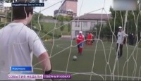 Врио главы Дагестана поощрил одну из самых ярких футбольных команд региона Врио главы Дагестана поощрил одну из самых ярких футбольных команд региона