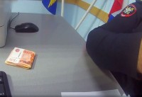 В аэропорту Минвод мигрант пытался дать взятку полицейскому