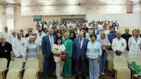 Сотрудников краевой больницы в Ставрополе наградили медалями «За заслуги военной медицины» Сотрудников краевой больницы в Ставрополе наградили медалями «За заслуги военной медицины»
