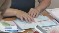 Абитуриенты заполняют вузовские коридоры Абитуриенты заполняют вузовские коридоры