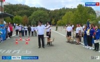 Ставропольцев с детства обучают правилам дорожного движения Ставропольцев с детства обучают правилам дорожного движения