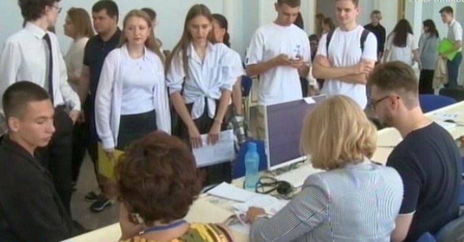 Вузы и колледжи Ставрополья получили более 19 тысяч заявлений абитуриентов Вузы и колледжи Ставрополья получили более 19 тысяч заявлений абитуриентов