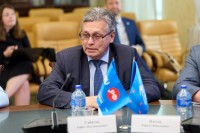 Рифат Сабитов — об удалении сервисов VK из магазина приложений Google Рифат Сабитов — об удалении сервисов VK из магазина приложений Google