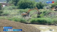 Реку Калаус продолжают расчищать после паводков Реку Калаус продолжают расчищать после паводков