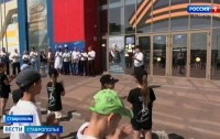 В Ставрополе прошла ежегодная акция «Зарядка со стражем порядка» В Ставрополе прошла ежегодная акция «Зарядка со стражем порядка»