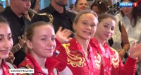 Российских чемпионов встретили на Родине с гимном и флагом