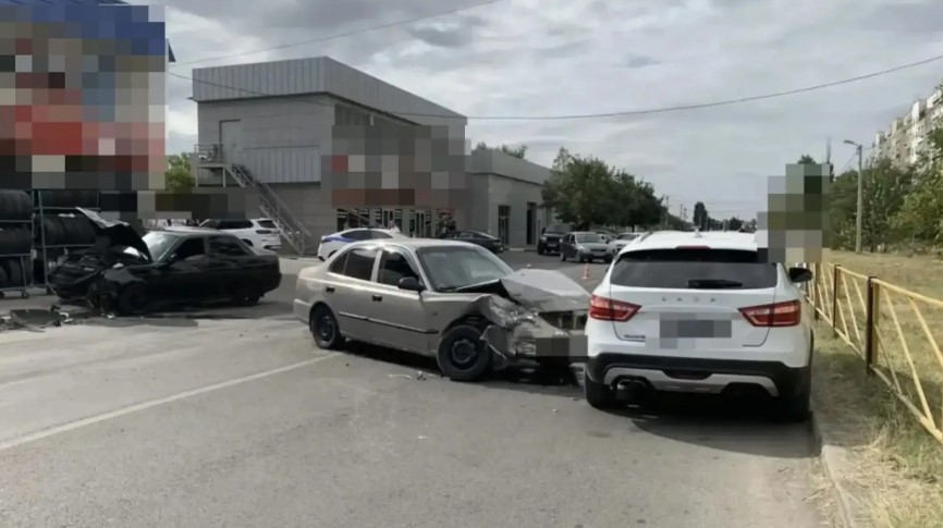 Тройная авария произошла в Буденновске Тройная авария произошла в Буденновске