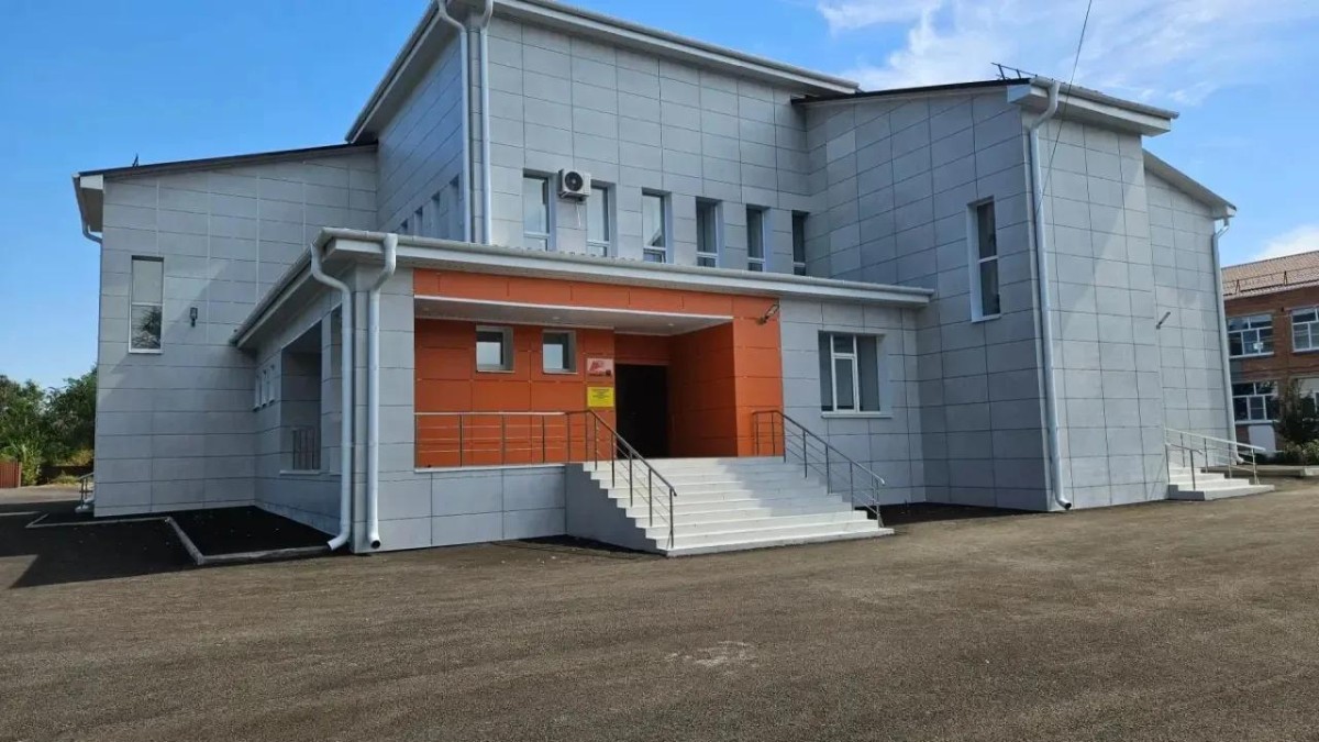 В Труновском завершился масштабный капремонт сразу двух школ В Труновском завершился масштабный капремонт сразу двух школ