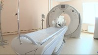 Больницы и поликлиники по всей стране получают современнное медицинское оборудование