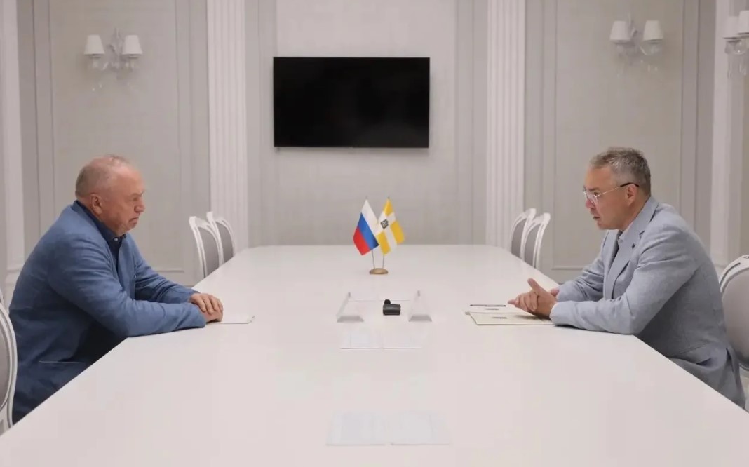 Губернатор Владимир Владимиров обсудил с Сергеем Катыриным поддержку бизнеса и развитие экспорта Губернатор Владимир Владимиров обсудил с Сергеем Катыриным поддержку бизнеса и развитие экспорта
