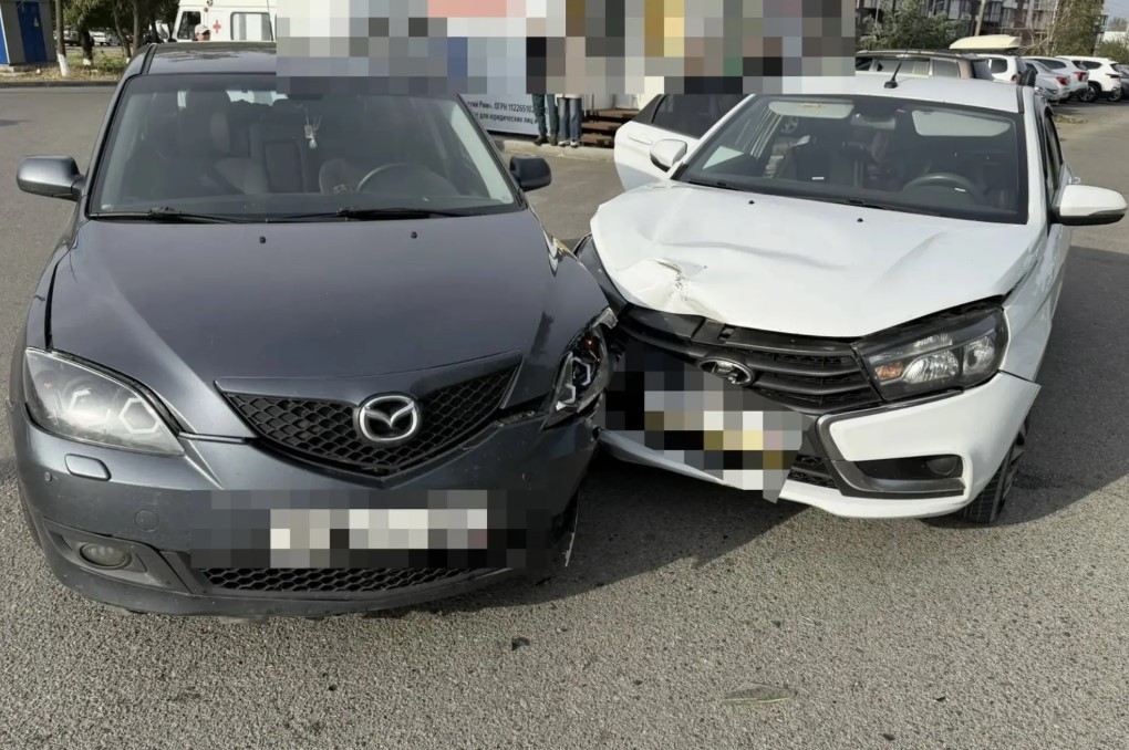 В Михайловске два человека пострадали в аварии В Михайловске два человека пострадали в аварии