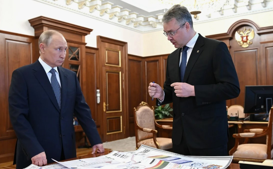 Губернатор Ставрополья Владимир Владимиров поздравил Владимира Путина с днём рождения Губернатор Ставрополья Владимир Владимиров поздравил Владимира Путина с днём рождения