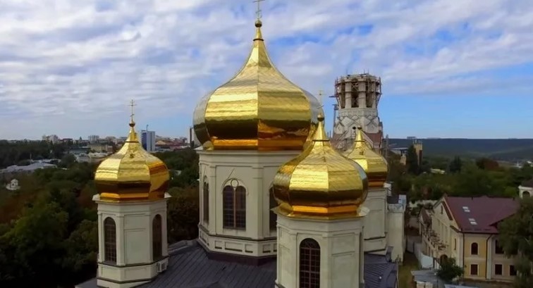 В Ставрополе возле Казанского Собора посадят священную сосну в память о Великой княгине Елизавете Федоровне В Ставрополе возле Казанского Собора посадят священную сосну в память о Великой княгине Елизавете Федоровне