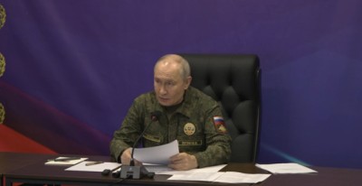 Владимир Путин посетил вспомогательный пункт управления Объединённой группировки войск