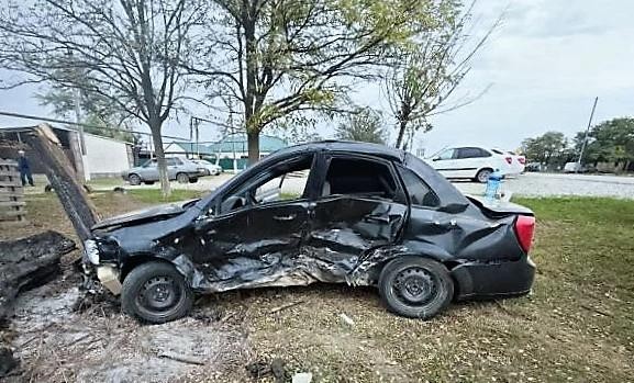 На Ставрополье подросток за рулем устроил ДТП, в котором пострадали четыре человека На Ставрополье подросток за рулем устроил ДТП, в котором пострадали четыре человека